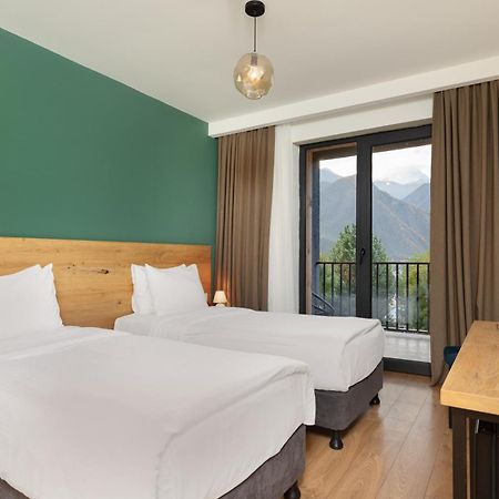 Intourist Kazbegi Hotel ภายนอก รูปภาพ