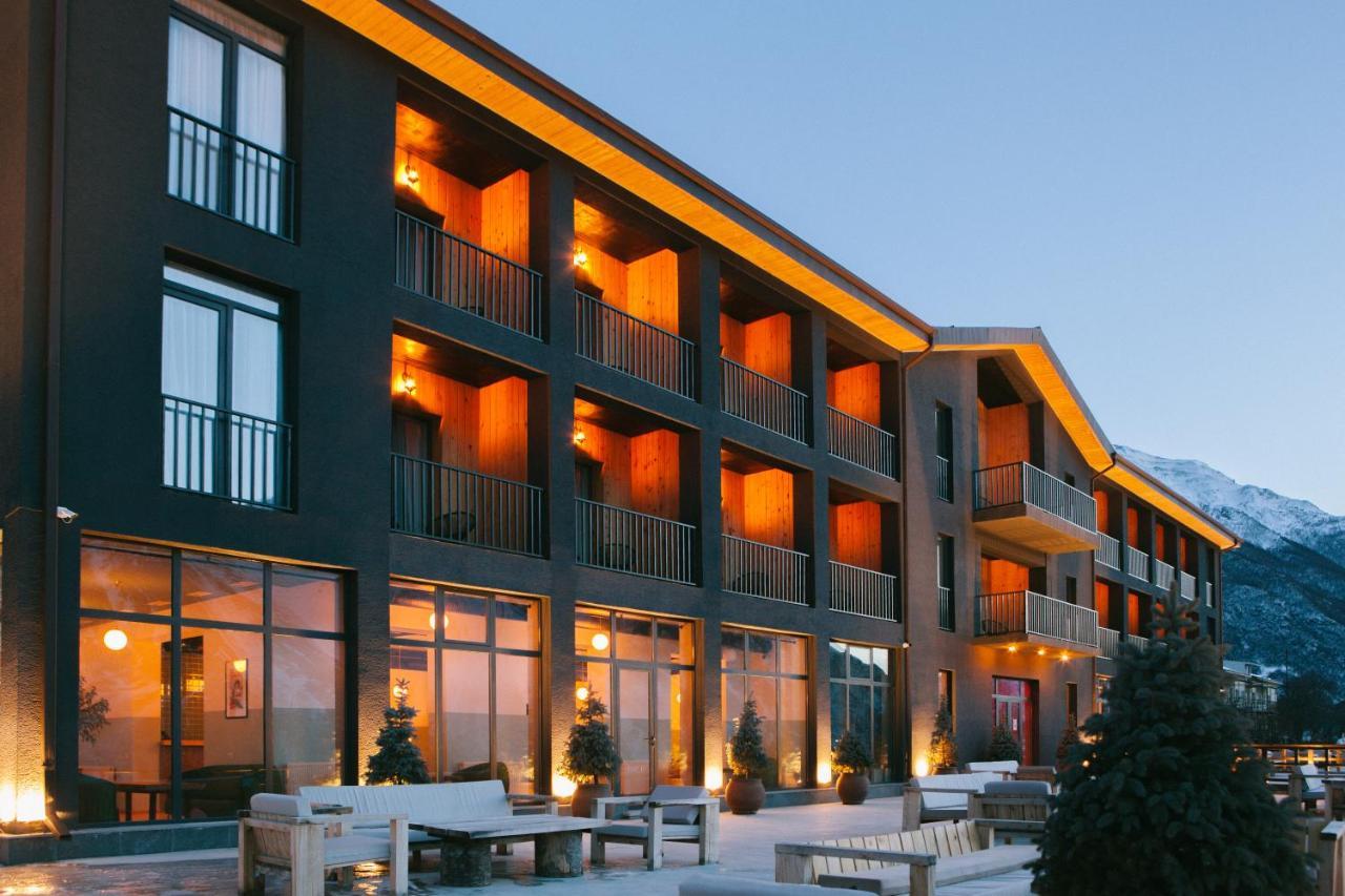 Intourist Kazbegi Hotel ภายนอก รูปภาพ