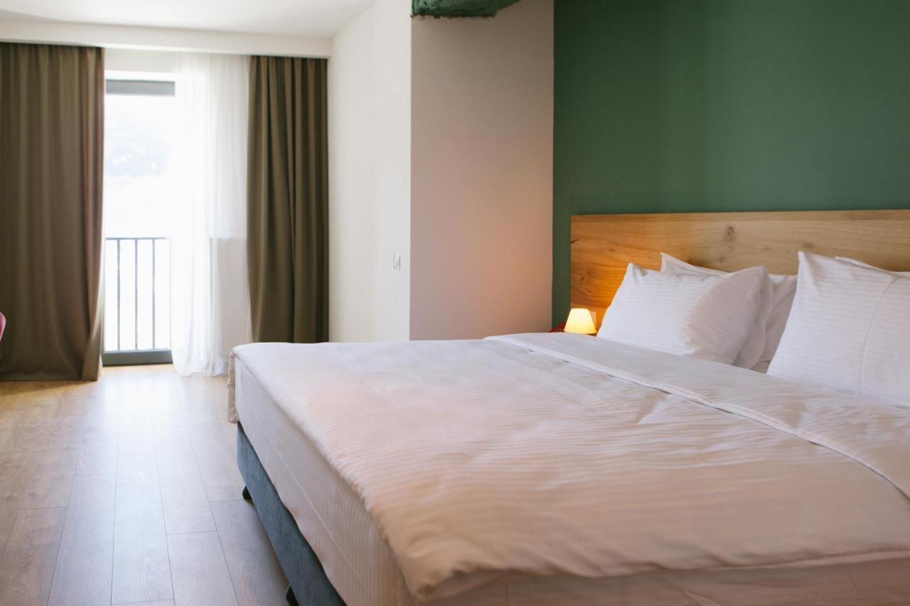Intourist Kazbegi Hotel ภายนอก รูปภาพ