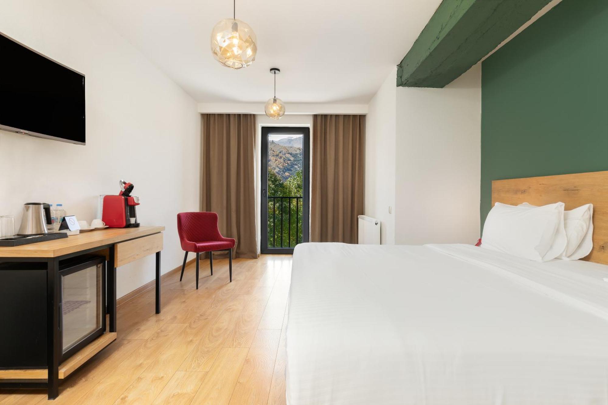 Intourist Kazbegi Hotel ภายนอก รูปภาพ