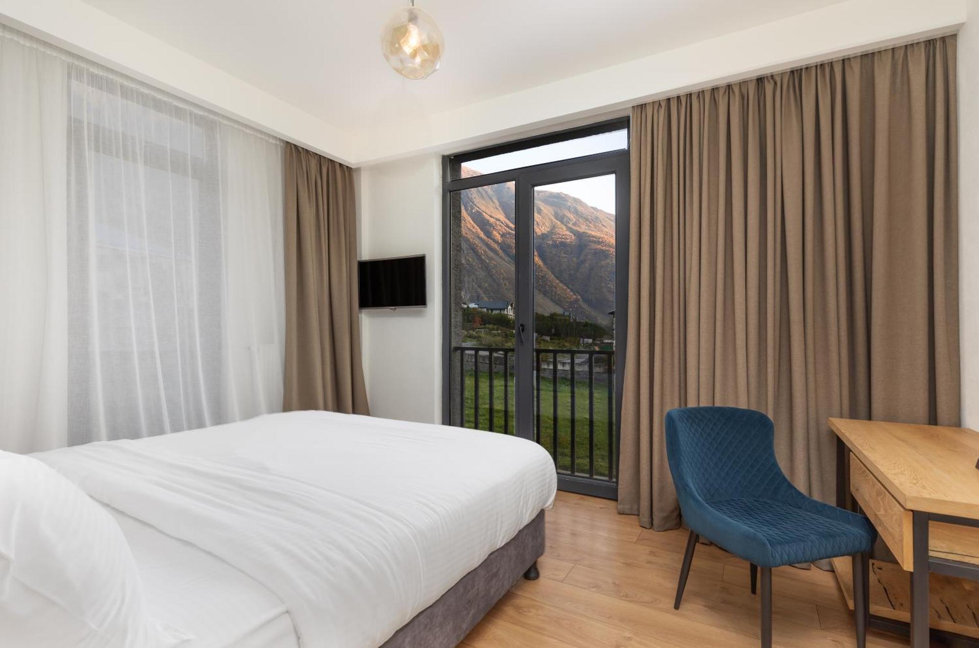 Intourist Kazbegi Hotel ภายนอก รูปภาพ